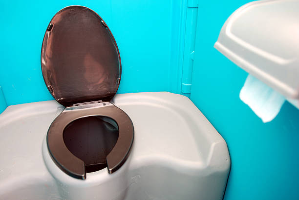 Best Affordable porta potty rental  in Puyallup, WA